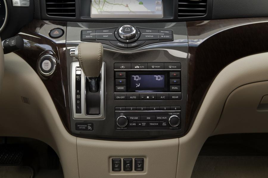  Nissan Quest 2011 года  (фото 10 из 32)